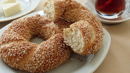 Ev Yapımı Simit Tarifi ve Malzemeleri Ev Yapımı Simit Tarifi ve Malzemeleri